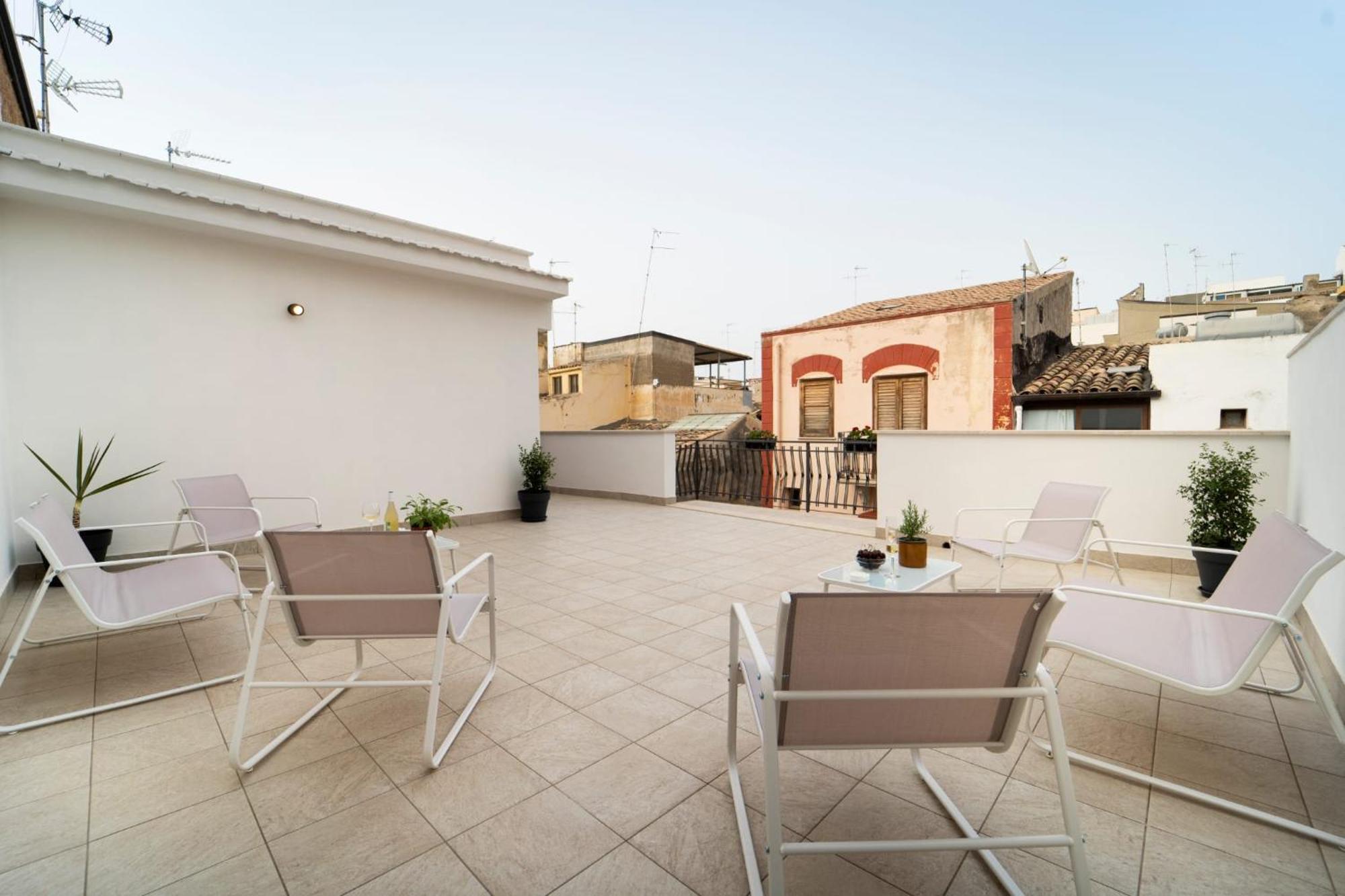 Mameri Central Rooms Кастелламмаре-дель-Голфо Экстерьер фото